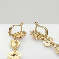 Серьги висячие со стразами &laquo;Вечерние&raquo; мадам, цвет бело-красный в золоте, 7 см