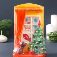 Свеча фигурная "Дед Мороз стучится в дом" 6,5х9х14,5 см