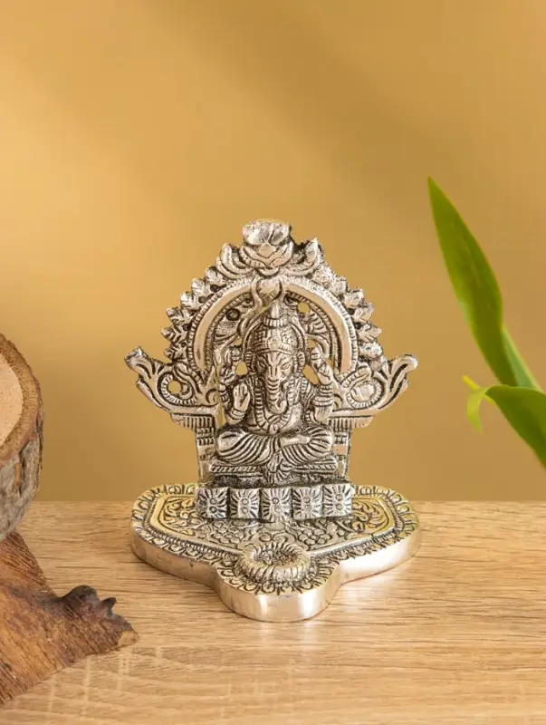 Подставка под благовония "Ганеша в храме" алюминий 6,5х7,5х8,5 см