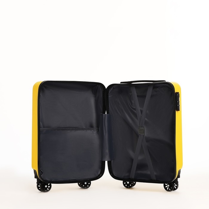 Чемодан детский 32 л (S), отдел на молнии, 4 колеса, цвет жёлтый