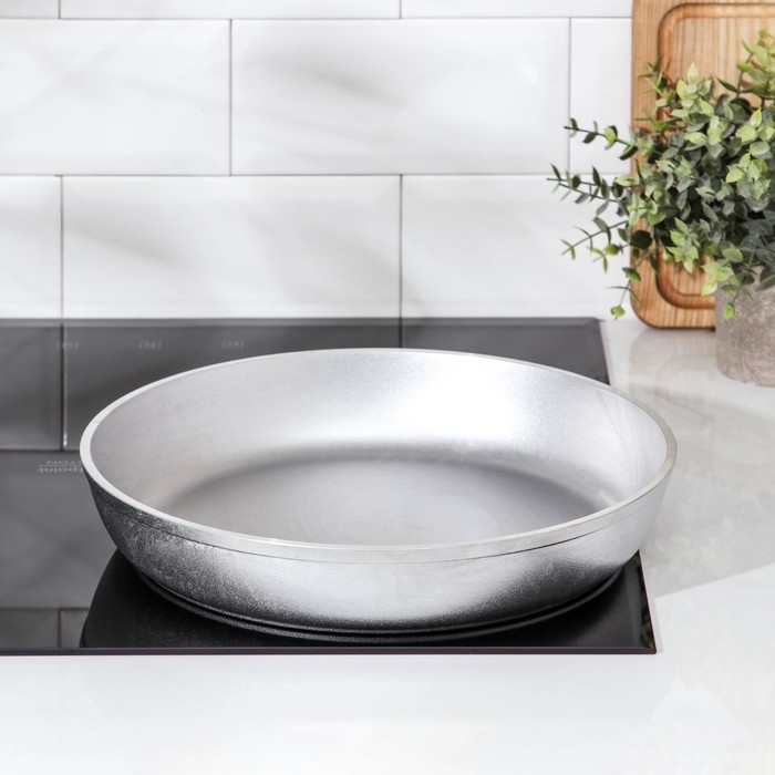 Сковорода KUKMARA, 30&times;5.5 см, алюминий, цвет хромированный