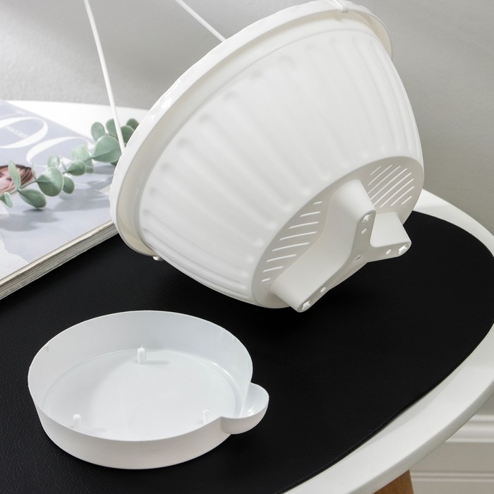 Кашпо уличное для цветов &laquo;Мирабель&raquo;, 2,5 л, подвесное, с прикорневым поливом, цвет белый