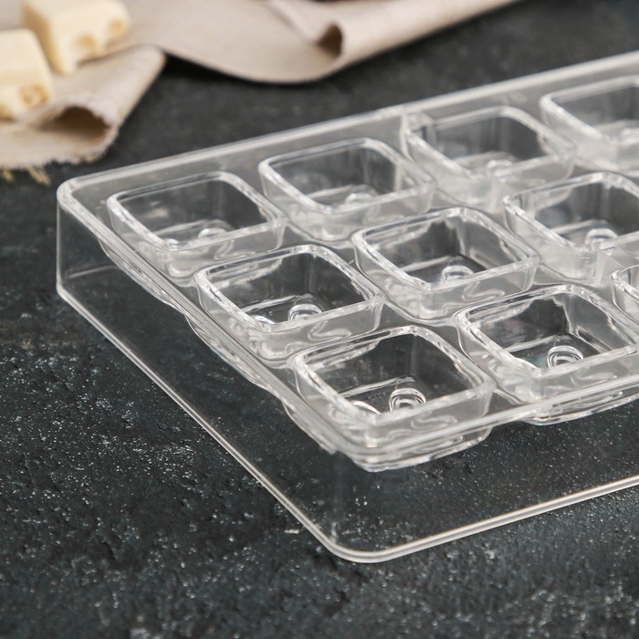 Форма для конфет и шоколада KONFINETTA &laquo;Клевер&raquo;, 27,5&times;17,5&times;2,5 см, 21 ячейка 2,5&times;2,5&times;1 см, цвет прозрачный