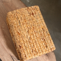 Корзина плетеная 45x30x20 см, водный гиацинт