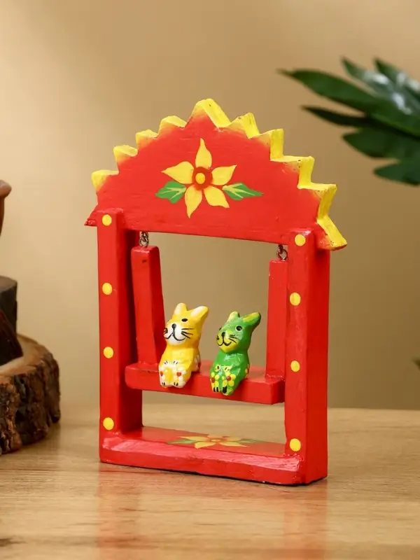 Сувенир "Зайки на качелях" дерево 10х3,5х15 см, цв. красный