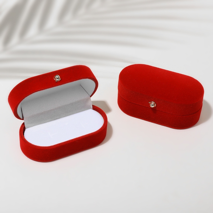 Футляр бархатный под серьги &laquo;Овал вытянутый&raquo; 7,5&times;4, цвет красный, вставка белая