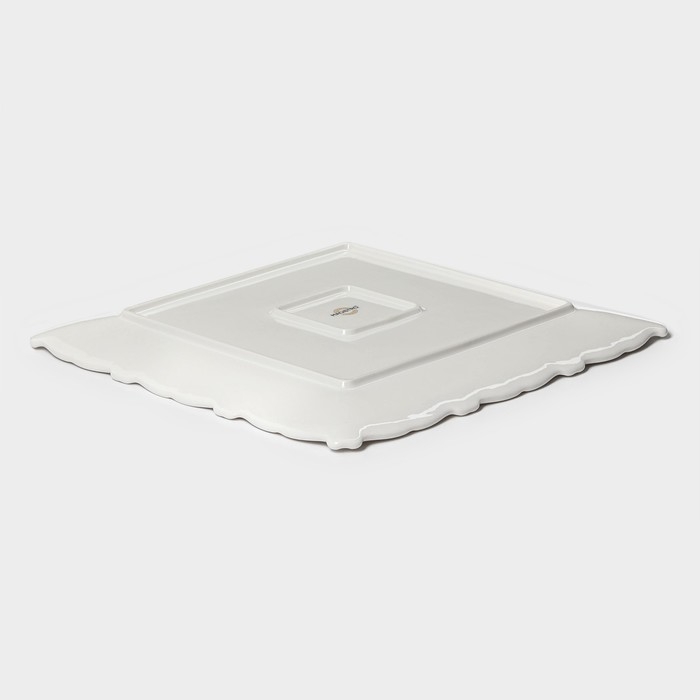 Тарелка фарфоровая пирожковая Magistro Kingdom, 26&times;2 см