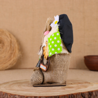 Оберег-домовой "Кузя в кепке, с метлой и подковой", 23х25х13 см МИКС