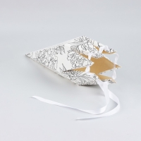 Переноска - шестиугольник для цветов &laquo;Контурные цветы&raquo;, белая, 15 х 35 х 15 см