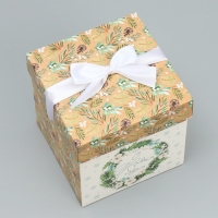 Коробка подарочная новогодняя складная &laquo;Новогодний венок&raquo;, 15 х 15 х 15 см, Новый год