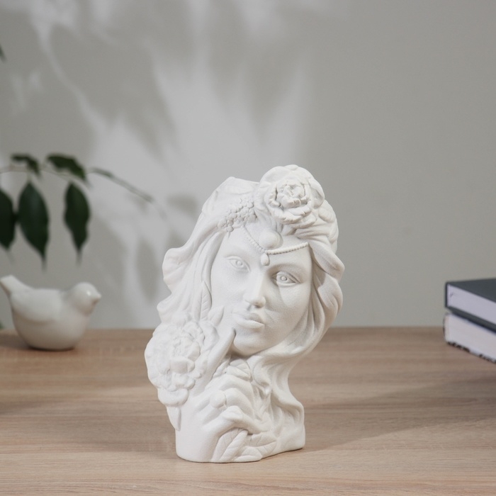 Ваза керамика настольная "Дерзкая дама" 20х8 см, белый