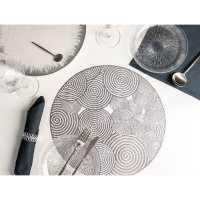 Салфетка сервировочная на стол &laquo;Гипноз&raquo;, d=38 см, цвет серебро