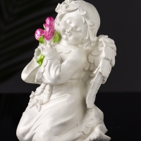 Фигура "Ангел с букетиком" 15х8х9 см, цвет перламутр