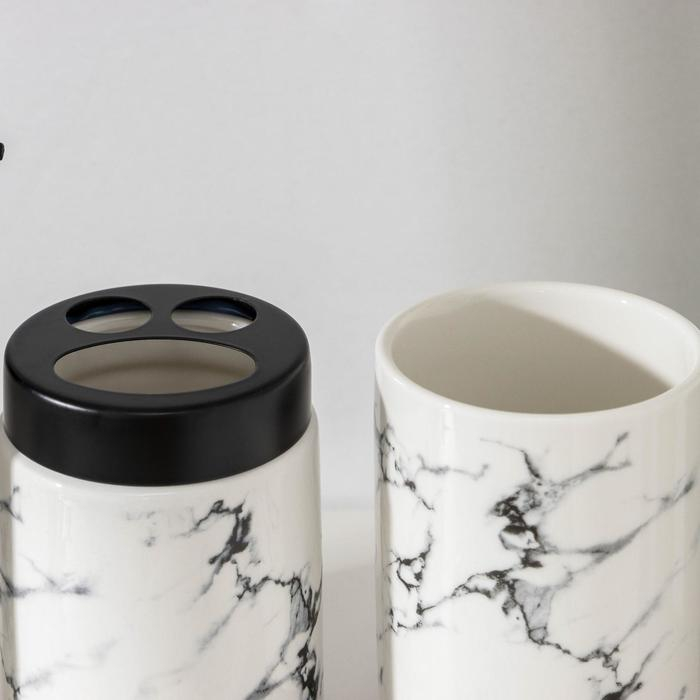 Набор аксессуаров для ванной комнаты &laquo;Мраморный металл&raquo;, 4 предмета (мыльница, дозатор 400 мл, два стакана), цвет белый