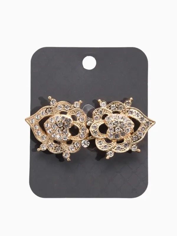 Зажим для кардигана "Ажур", кокошник, цвет белый в золоте