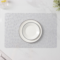 Салфетки сервировочные на стол Доляна &laquo;Фейерверк&raquo;, 4 шт, 30&times;45 см, цвет серебро