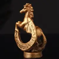 Фигура "Конь с подковой" 10х6х4 см, бронза