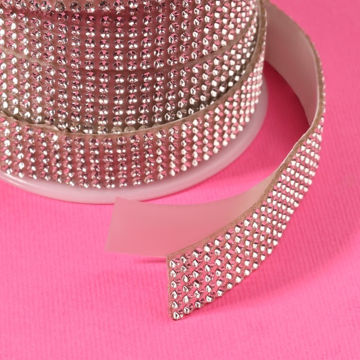 Стразы самоклеящиеся, d = 2 мм, ширина - 14 мм, 4,5 &plusmn; 0,5 м, цвет серебряный