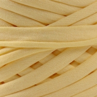 Трикотажная пряжа, ширина 7-9 мм, 100м/295 гр&plusmn;10% (17 - экрю)