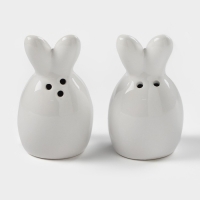 Набор для специй Доляна &laquo;Зайка в золотом&raquo;, 2 предмета: солонка 50 мл, перечница 50 мл, цвет белый