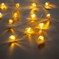 Гирлянда &laquo;Нить&raquo; 2 м роса с насадками &laquo;Тыква&raquo;, IP20, серебристая нить, 20 LED, свечение тёплое белое, 2 режима, ААх2