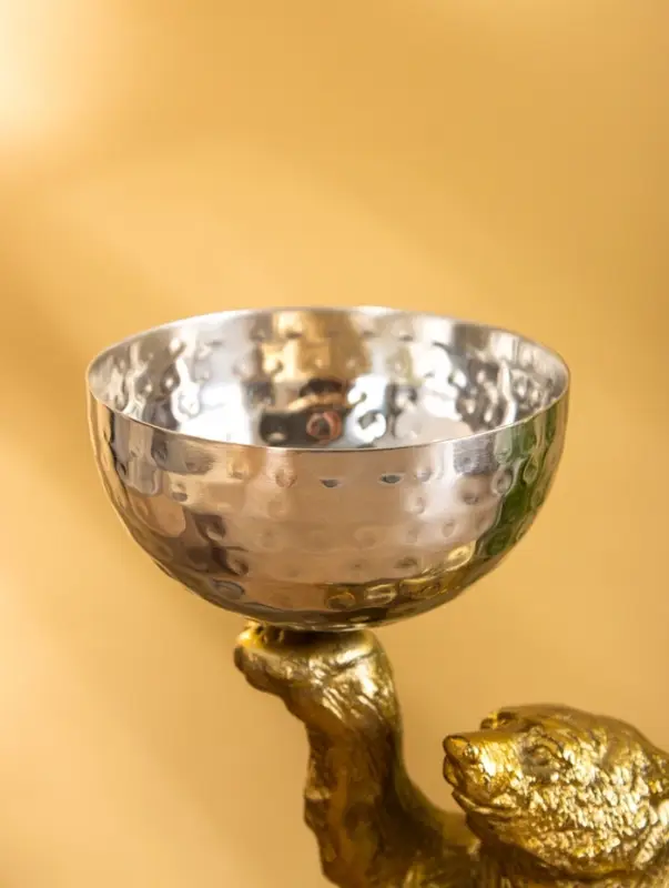 Сувенир с чашей "Медведь" 14,5х13х23 см, алюминий