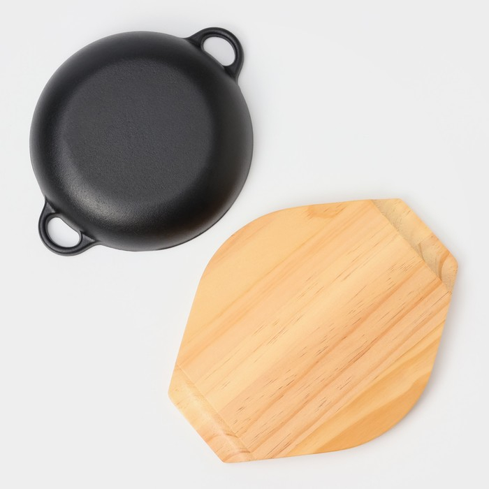 Сковорода чугунная &laquo;Жаровня&raquo;, d=19 см, на деревянной подставке