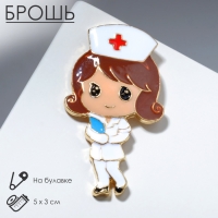 Брошь &laquo;Медсестричка&raquo; с журналом, цветная в золоте