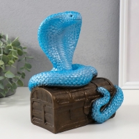 Фигурка "КОБРА НА СУНДУКЕ"  20  х 17  х 12 см.