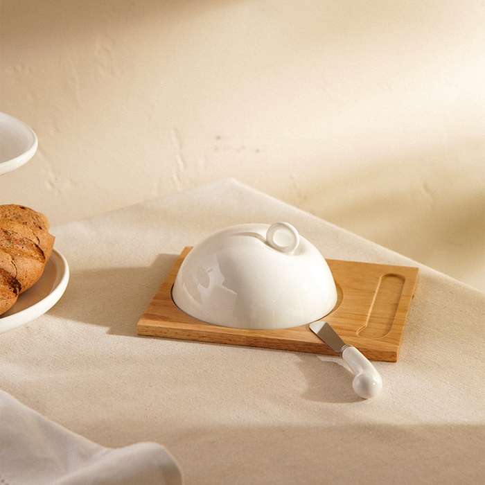 Маслёнка на деревянной подставке фарфоровая с ножом SL Home &laquo;Тренто&raquo;,22&times;17,5 см, цвет белый