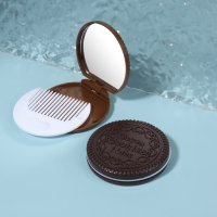 Зеркало складное &laquo;Шоколадное чудо&raquo;, с расчёской, d = 6,6 см, цвет МИКС