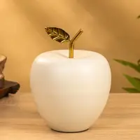 Сувенир "Яблоко с золотым листом" 14,5х14,5х18 см, цв. матовый белый