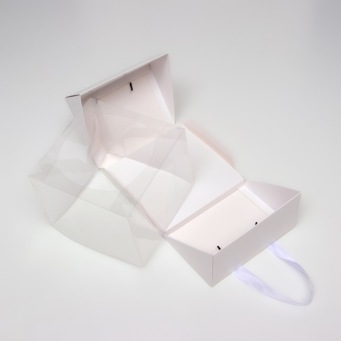 Коробка под бенто-торт с ленточками, белая , 18 х 18 х 14 см