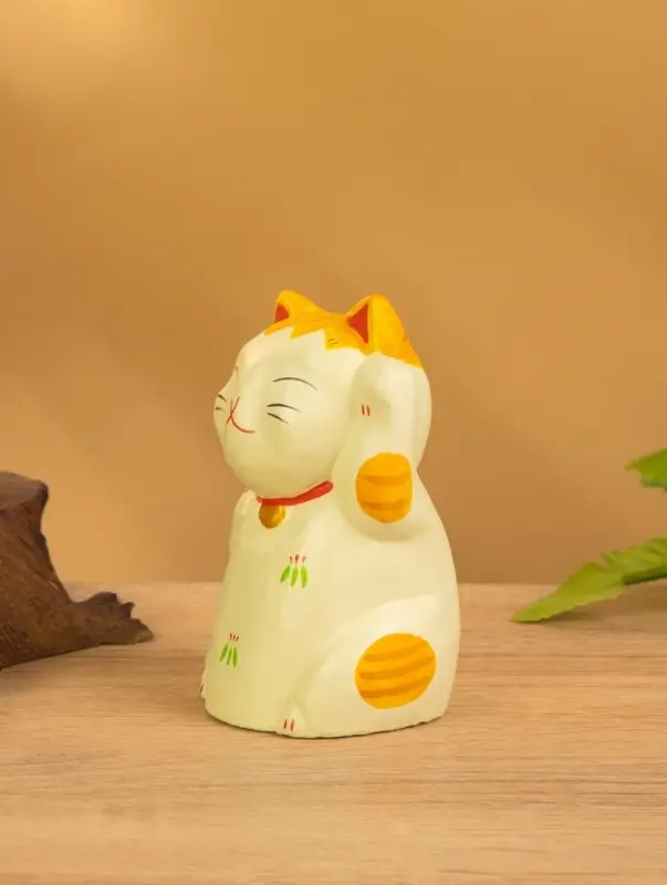 Сувенир &laquo;Кошка Неко&raquo;, 6&times;6&times;11 см, дерево, оранжевый