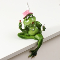 Сувенир полистоун лак на полку "Лягуха - модница" 21х10х6,5 см