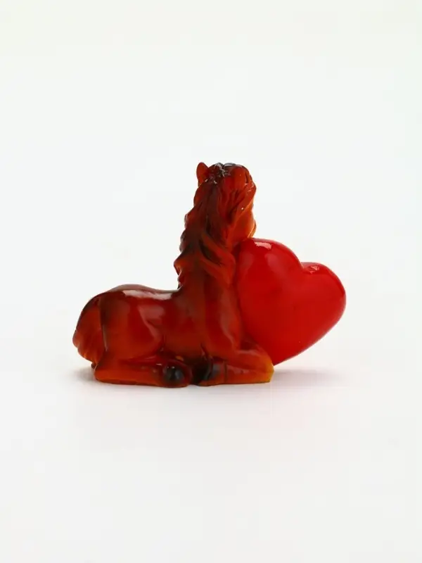 Сувенир новогодний &laquo;Лошадь с сердем&raquo;, 5.5 х 6.5 см