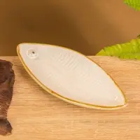 Подставка под благовония "Длинный лист" керамика, цв. белый, 17х7х1,5 см