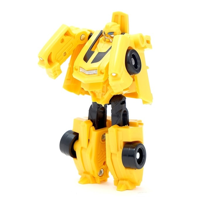 Робот &laquo;Автобот&raquo;, трансформируется