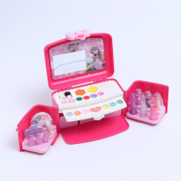 Набор косметики для девочки &laquo;Чемоданчик для принцессы&raquo;