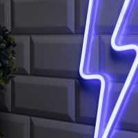 Неоновая вывеска &laquo;Молния&raquo; 13 &times; 33.5 см, батарейки ААх3 (не в комплекте), USB, свечение голубое