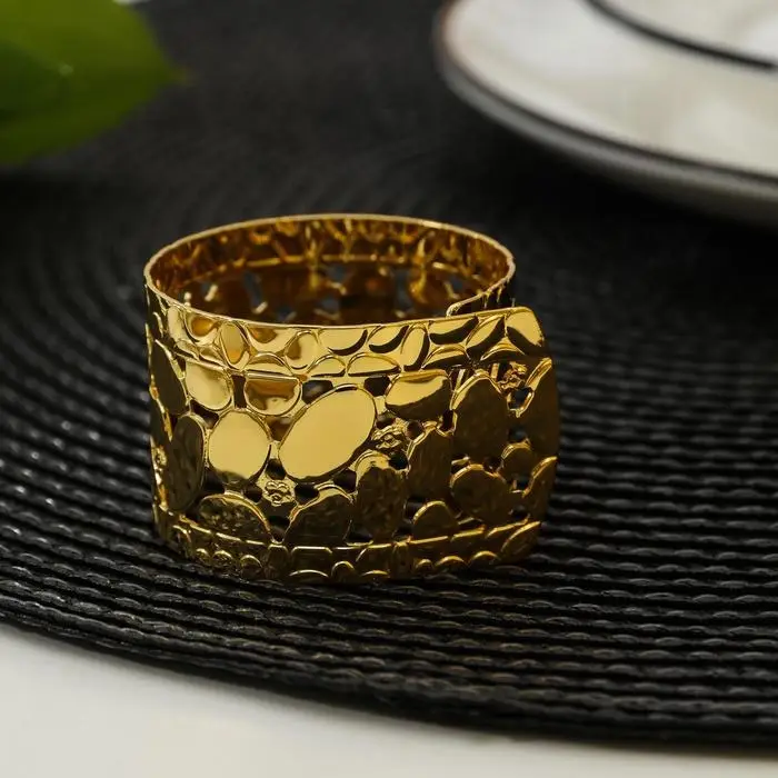 Кольцо для салфетки &laquo;Капли&raquo;, 5,5&times;4,5&times;3 см, цвет золотой