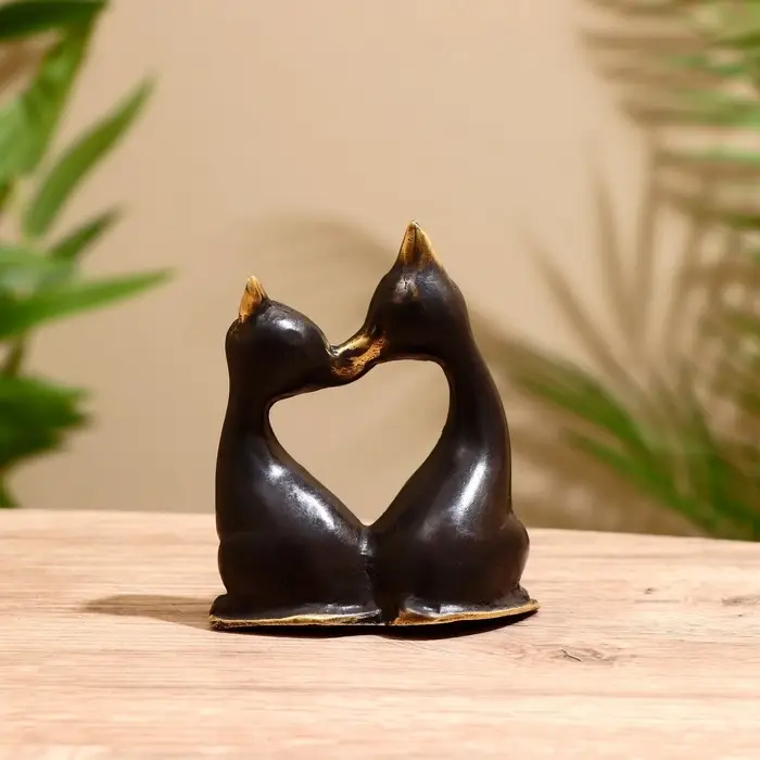 Сувенир бронза "Сладкая парочка кошек" 7,5х3,5х9 см