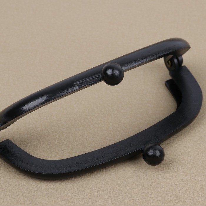 Фермуар пришивной, 9 &times; 5,5 см, цвет чёрный/антик