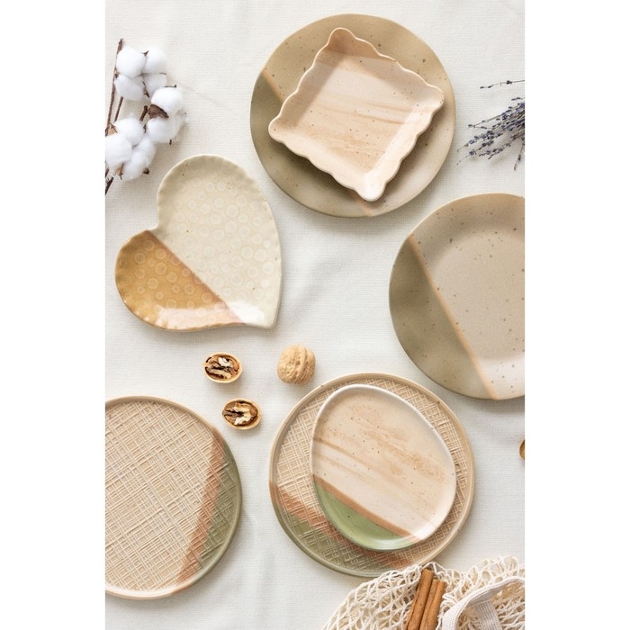 Тарелка керамическая &laquo;Самоцвет&raquo;, 18 х 14.4 см, цвет бежевый