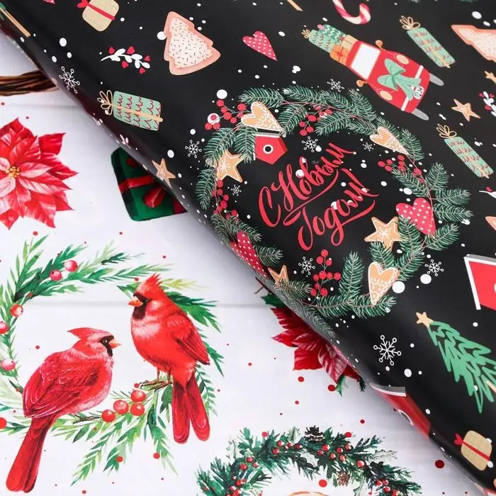 Бумага упаковочная глянцевая &laquo;Рождественские веночки&raquo;, двусторонняя, 70&times;100 см