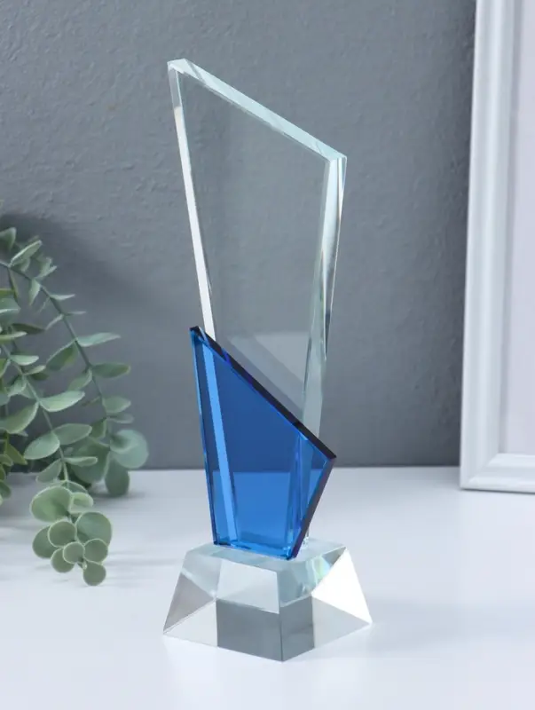 Стела наградная стекло "Обелиск" подставка h=4 ширина 6 и 8 см 5,7х8,2х25,2 см