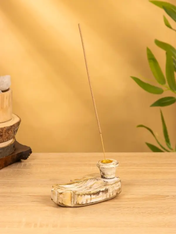 Подставка под благовония &laquo;Ладонь&raquo;, 13&times;7.5&times;6 см, манговое дерево