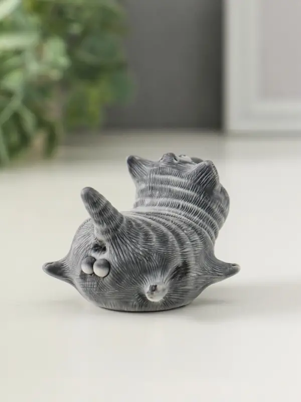 Сувенир "Кот летит на пузе" 4,5 см