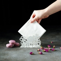 Салфетница &laquo;Цветы&raquo;, 13&times;4,5&times;9 см, цвет белый