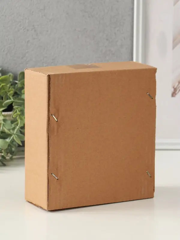 Сувенир керамика "Сплетённые сердца" белый с золотом 5,5х17,5х19,5 см